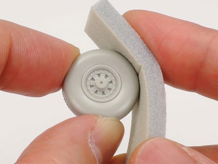 Tamiya 87171 Sanding Sponge Sheet 3000 - Image 3