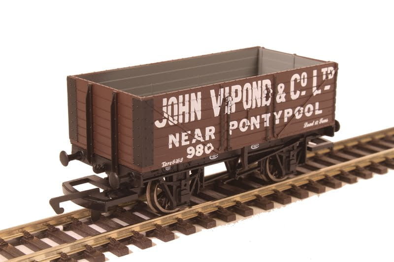 Hornby R6812 7 Plank Wagon "John Vipond" No980