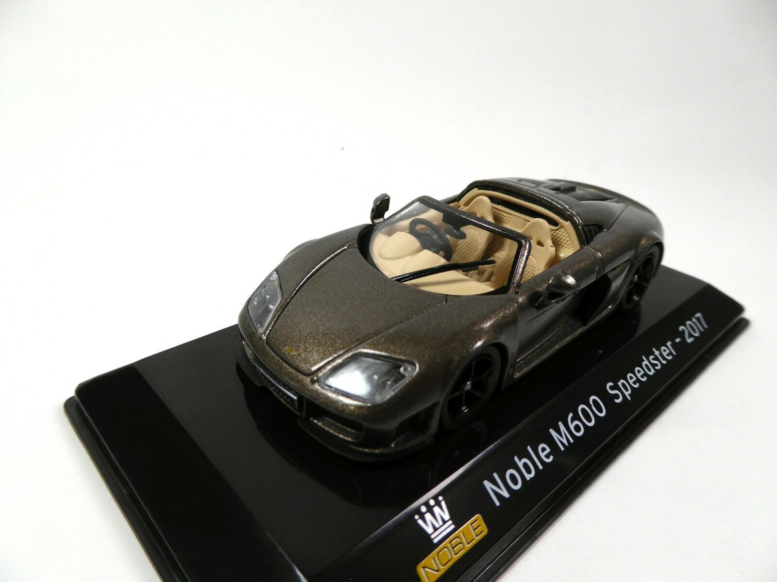 Atlas Ed 1/43 Noble M600 Speedster (2017) metallic grey