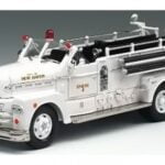 Corgi Heroes Under Fire US50506 1/50 Seagrave 70th Anniversary Open Cab - New Haven CT