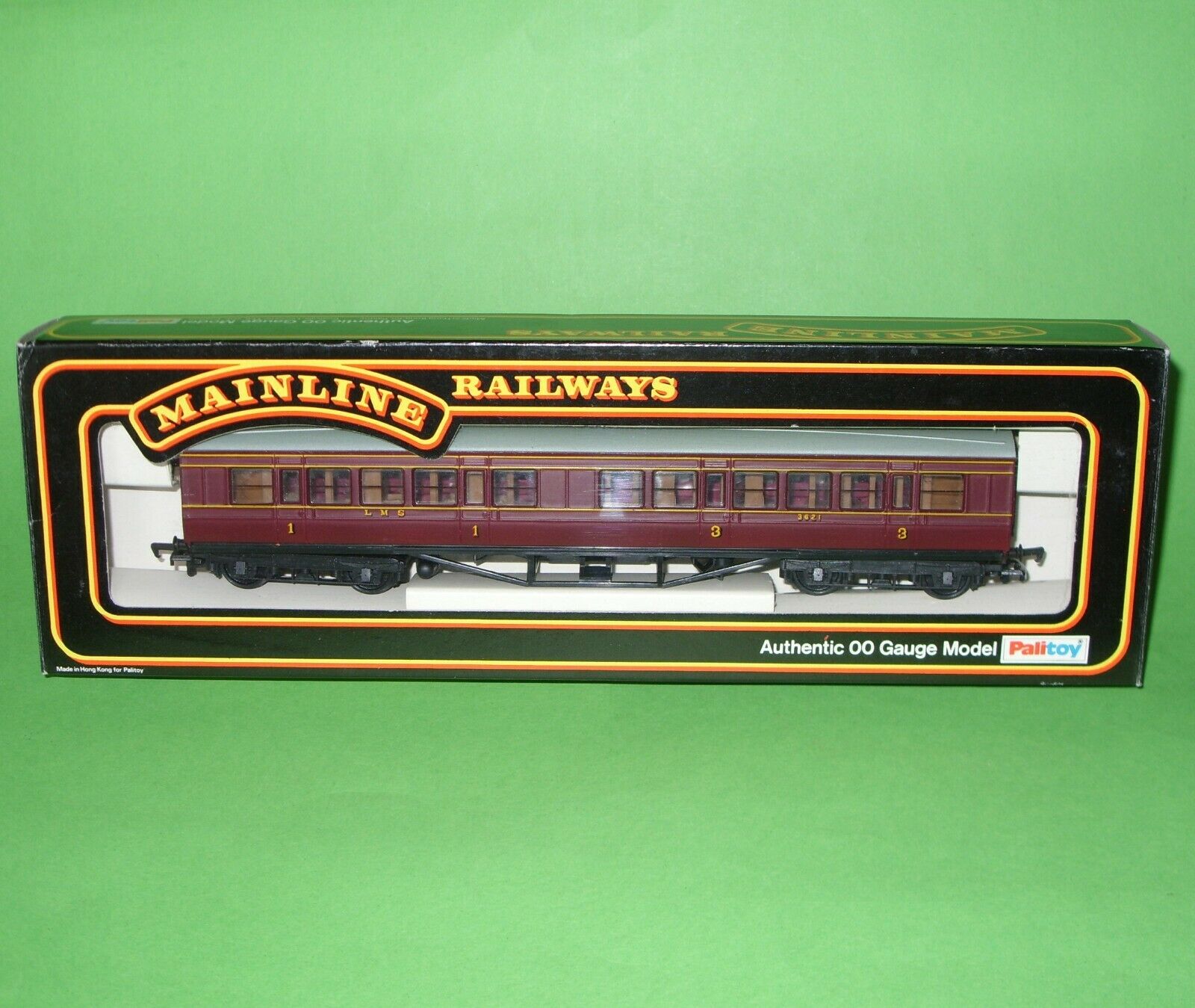 Mainline 37-109 LMS 1st/3rd Class Corridor Coach Crimson