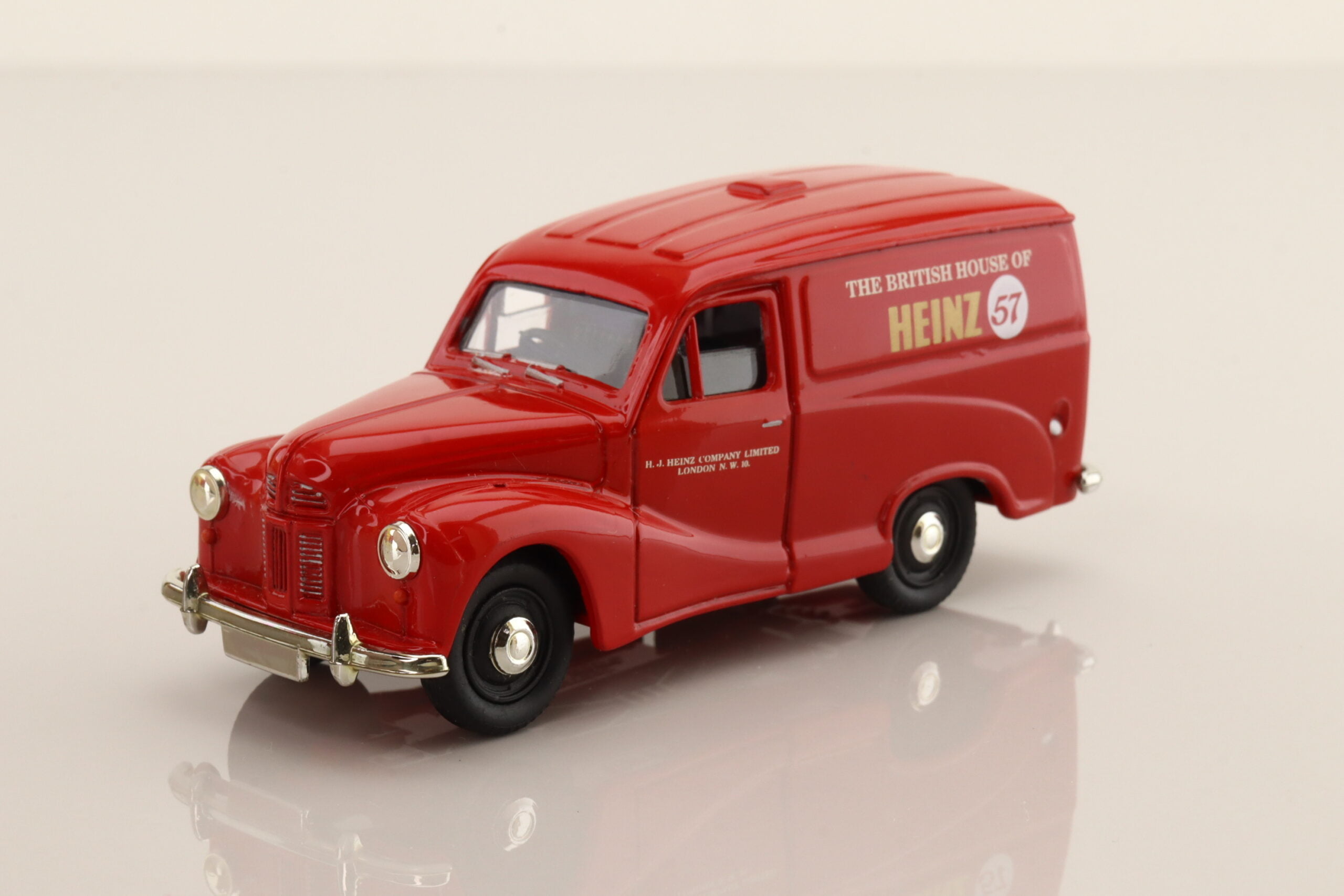 Miniature Austin A40 Van Cow & Gate - Corgi Vanguards 1/43, édition Limitée, Boîte D'origine