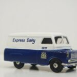 Corgi D981 Bedford CA Van Express Dairies