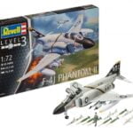 Revell 03941 F-4J Phantom II