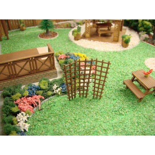 Railway Miniatures RMHO019 HO Gauge Garden Gratings Gravesend Model