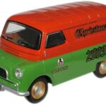 Oxford Diecast Christmas 2009 Bedford CA Van - Pre Loved