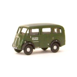 Classix EM76613 1/76 Morris J Estate Telephone Engineer