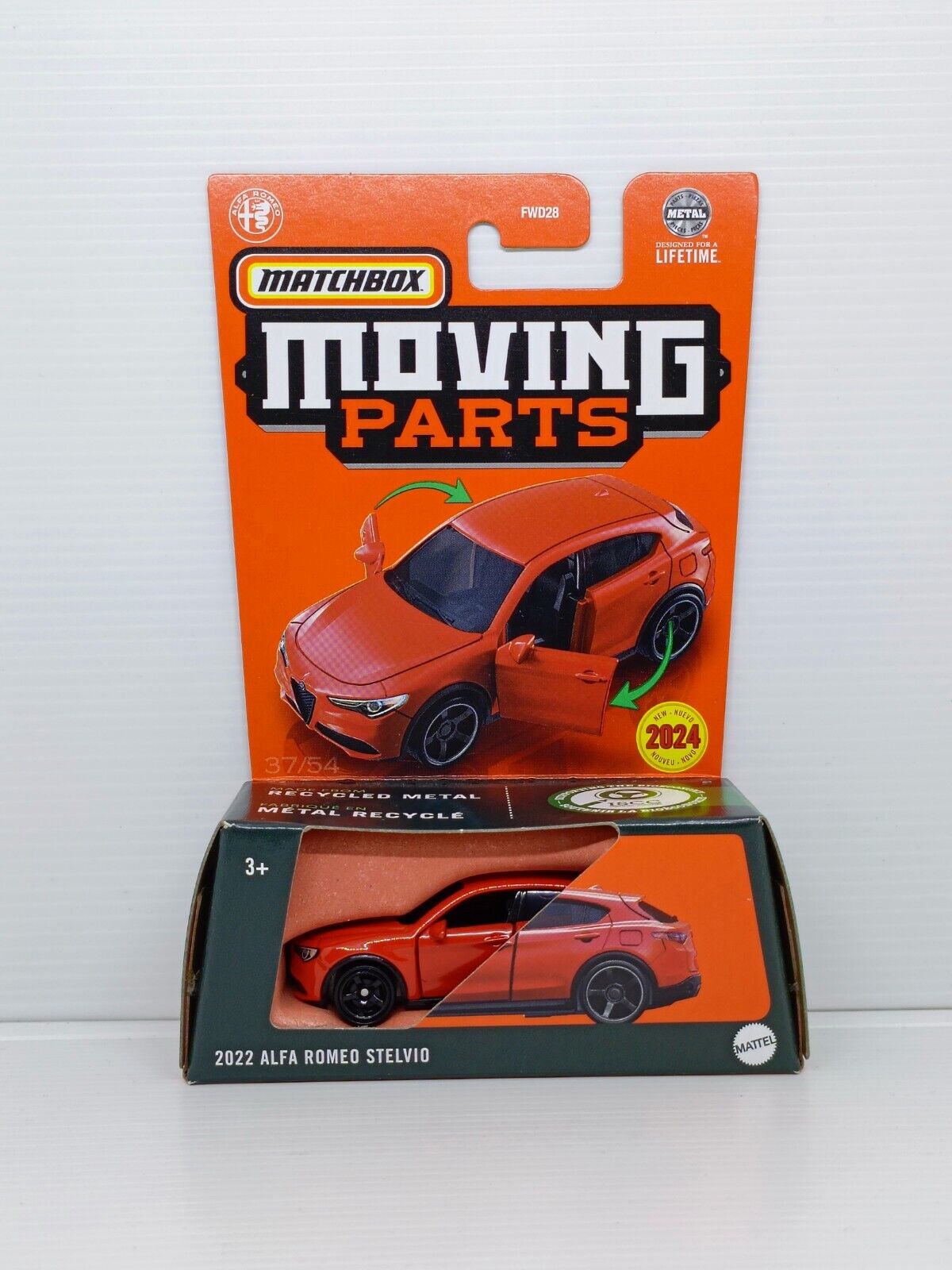 Matchbox 1/64 2022 Alfa Romeo Stelvio Moving Parts