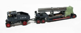Corgi / Lledo Trackside DG111002 Sentinel Ballast Box with Low Loader and Gun Barrel Load LNER