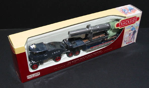 Corgi / Lledo Trackside DG111002 Sentinel Ballast Box with Low Loader and Gun Barrel Load LNER - Image 2