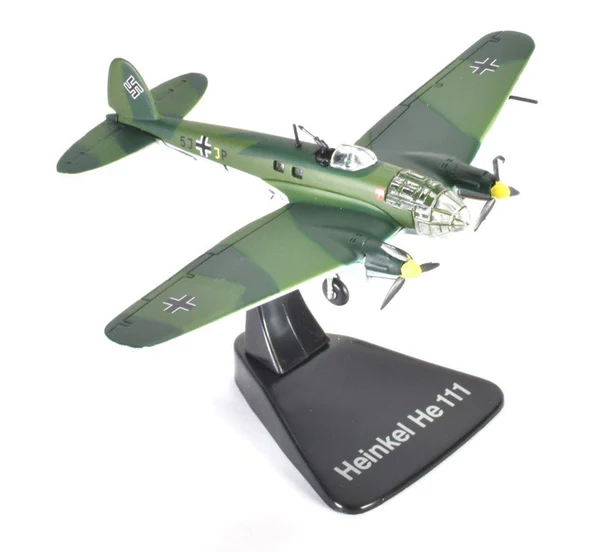 Atlas Heinkel He 111 P-4 Medium Bomber 1940 1/144 Scale