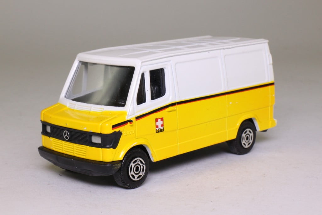 Corgi 554 Mercedes 207 D Van PTT