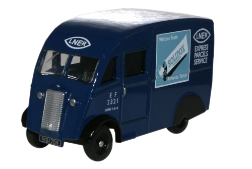 Oxford Diecast 76CM003 LNER Commer Q25 - 1/76 Scale