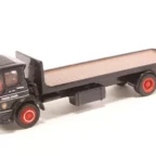 EFE 21602 1/76 AEC 2 Axle Flatbed Shore Porters