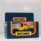 MATCHBOX 1/64 MB44 T FORD (BIRDS CUSTARD)