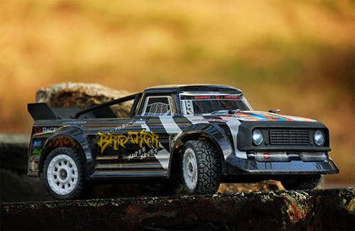 Udi CU1601PRO Udi Breaker 1/16th 4WD Brushless