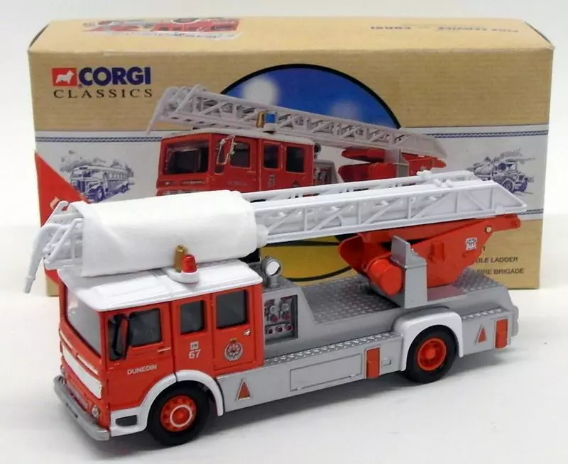 Corgi 97361 1/50 AEC Turntable Ladder New Zealand Fire Brigade - Image 2