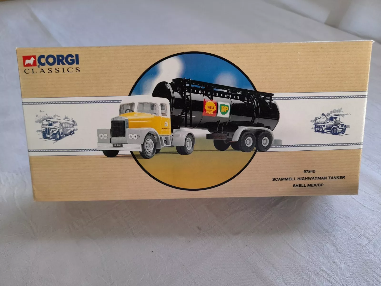 Corgi 97840 Scammell Highwayman Tanker - Image 2