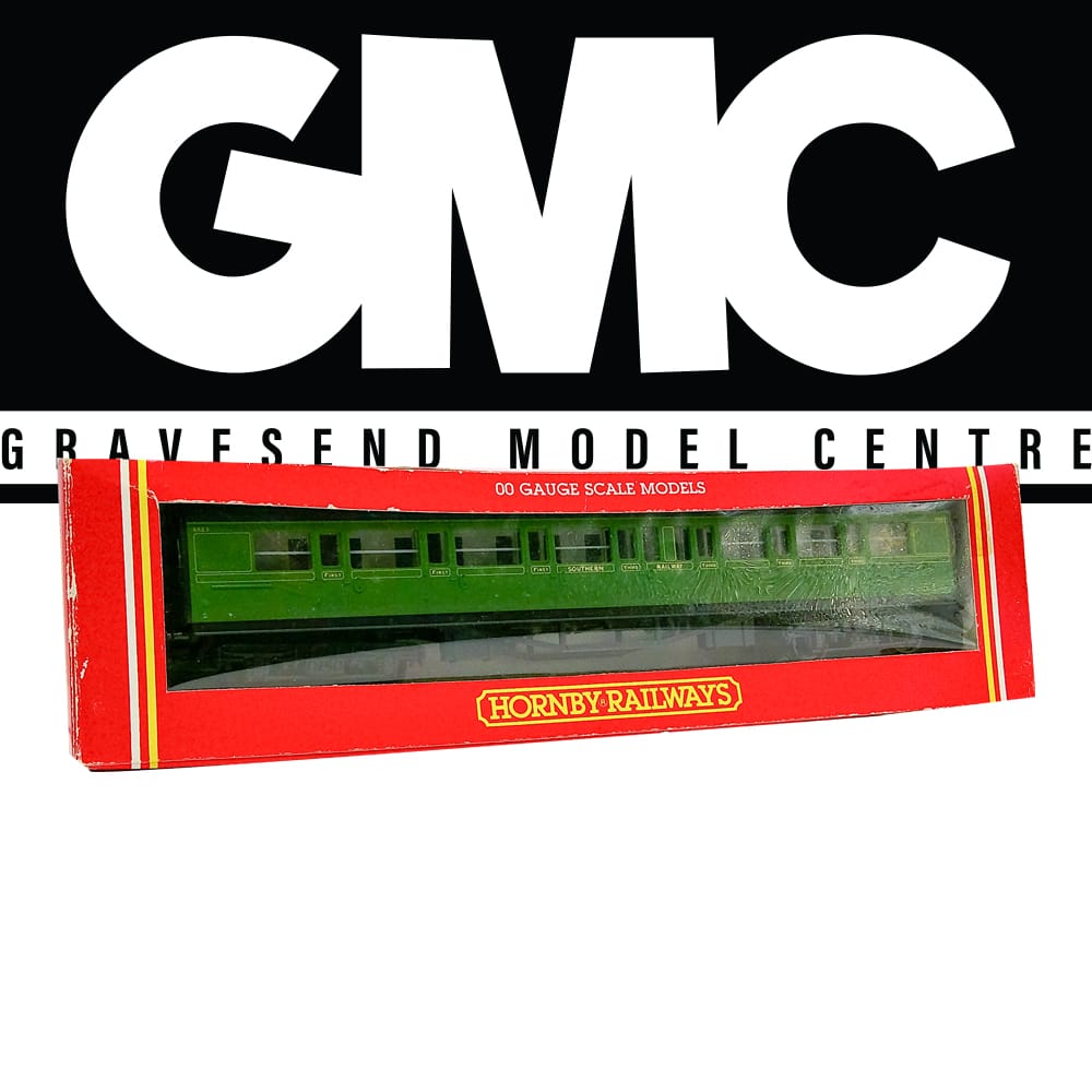 Hornby R4059 SR Composite Coach 5523
