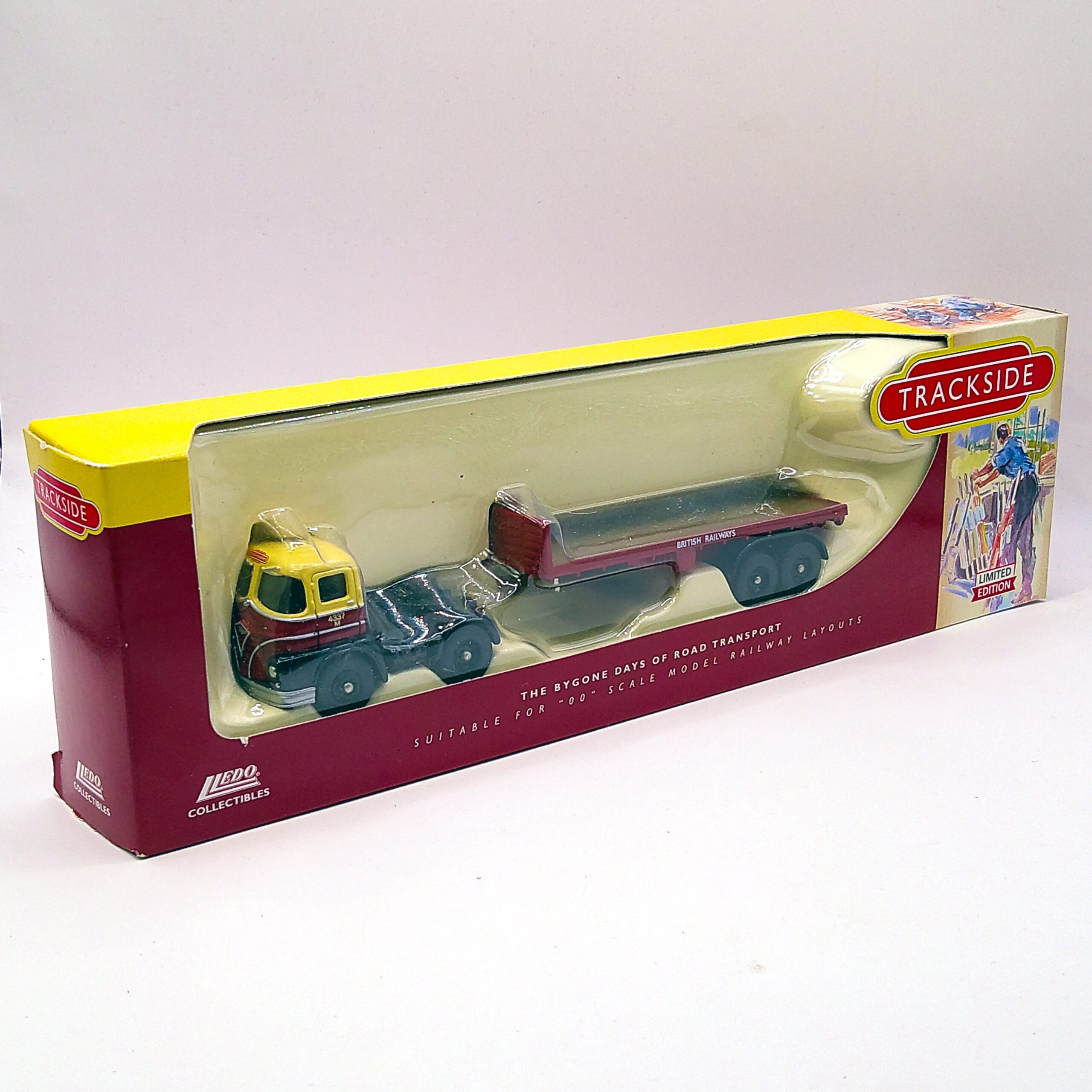 Trackside DG150008 Foden S21 Sheeted Flatbed Trailer British Rail 1/76
