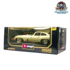 Burago 3038 Jaguar E Coupe 1961 1/18 Scale
